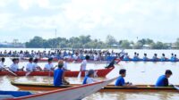 Perlombaan Perahu Dayung Tradisional